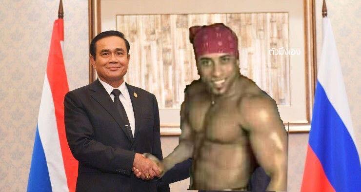 Ricardo พี่โต จับมือ ประยุทธ์.JPG